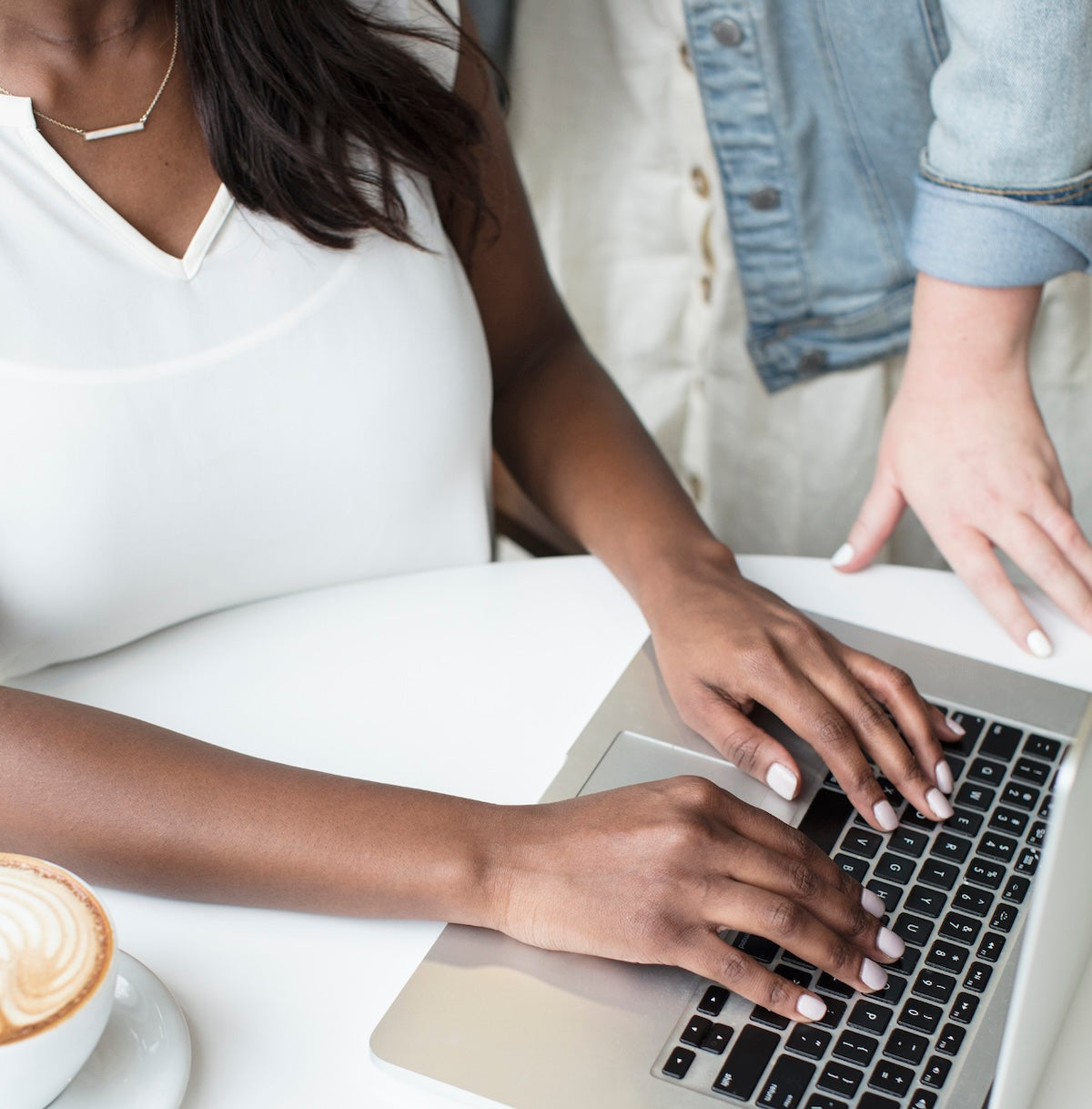 How to Get Your Clients to Confidently Sign Your Contract