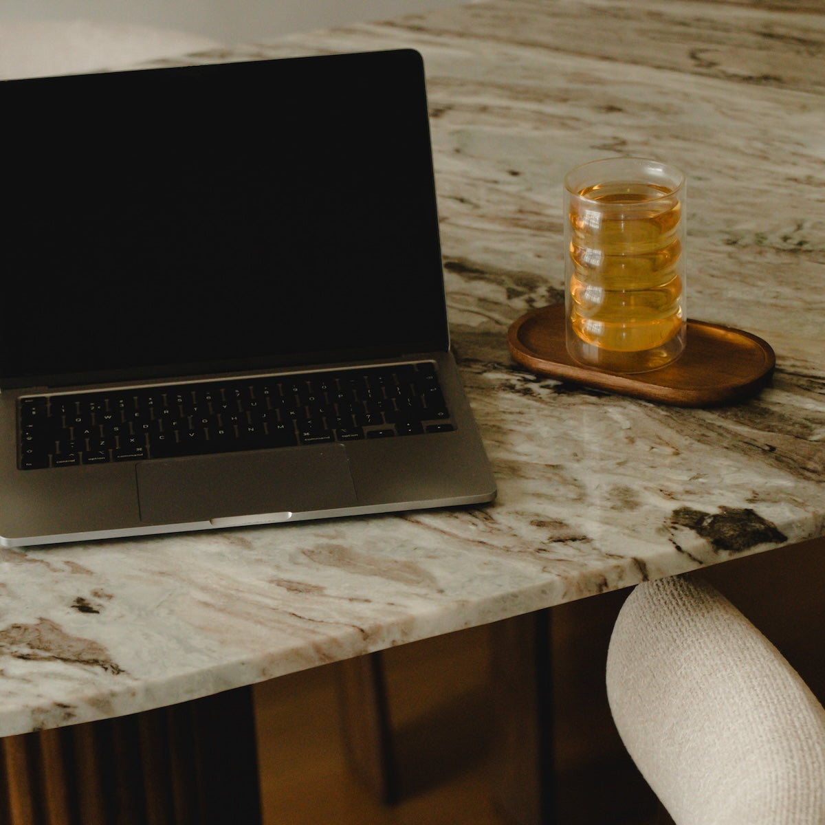 Are HoneyBook Contracts Enough? Here's What to Know (According to a Contract Lawyer)