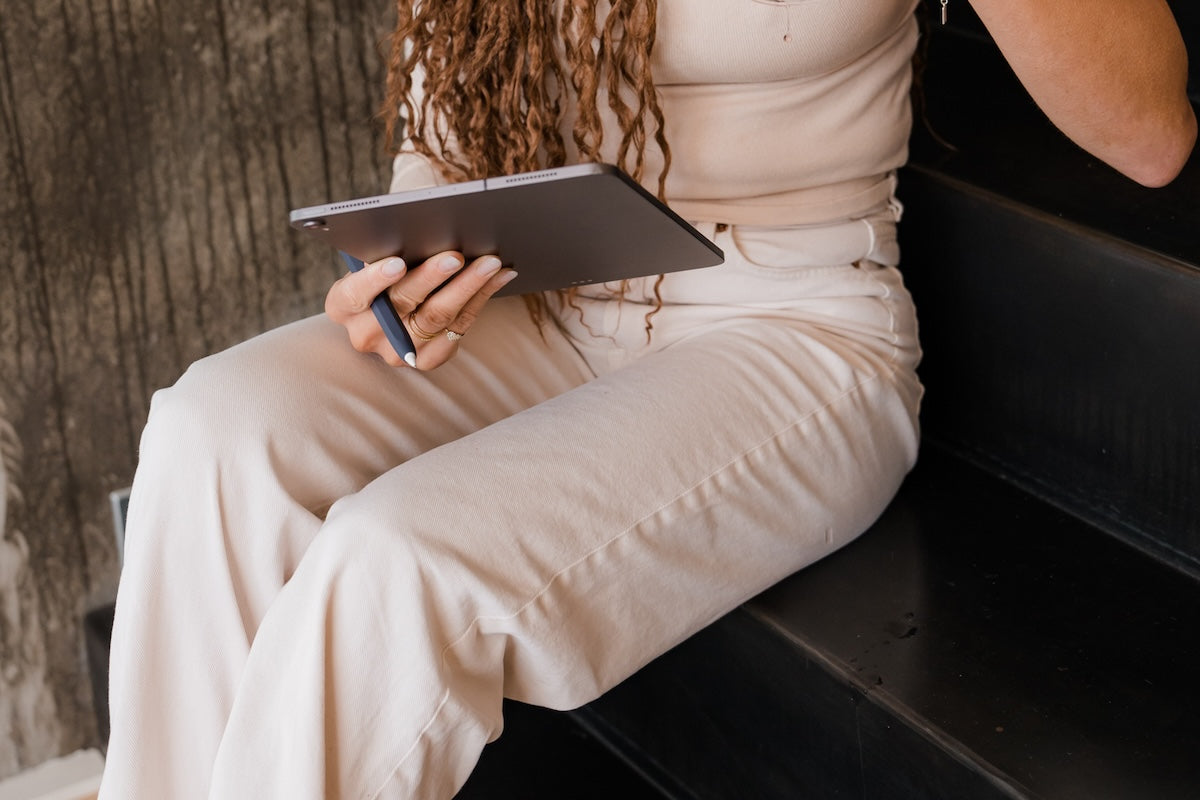 How to Start a Copywriting Business (The Legal Way)