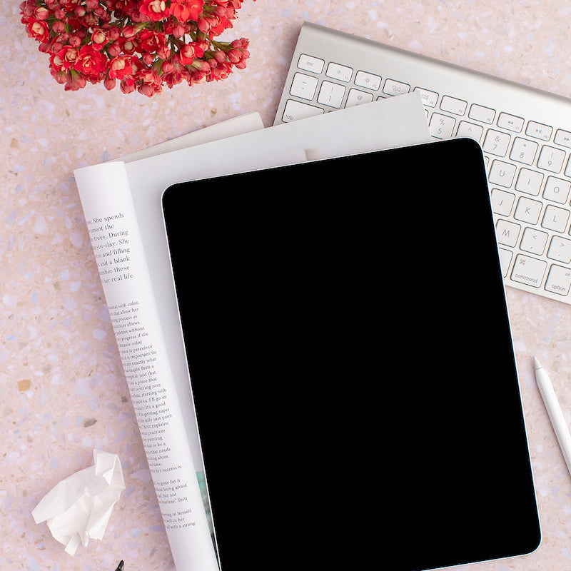 7 Questions to Ask Before Signing a UGC Deal As A Content Creator