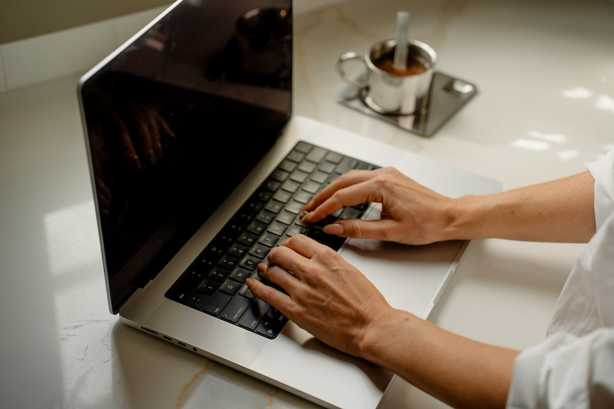 The Must-Have Legal Agreements Every Virtual Assistant Needs to Protect Their Business