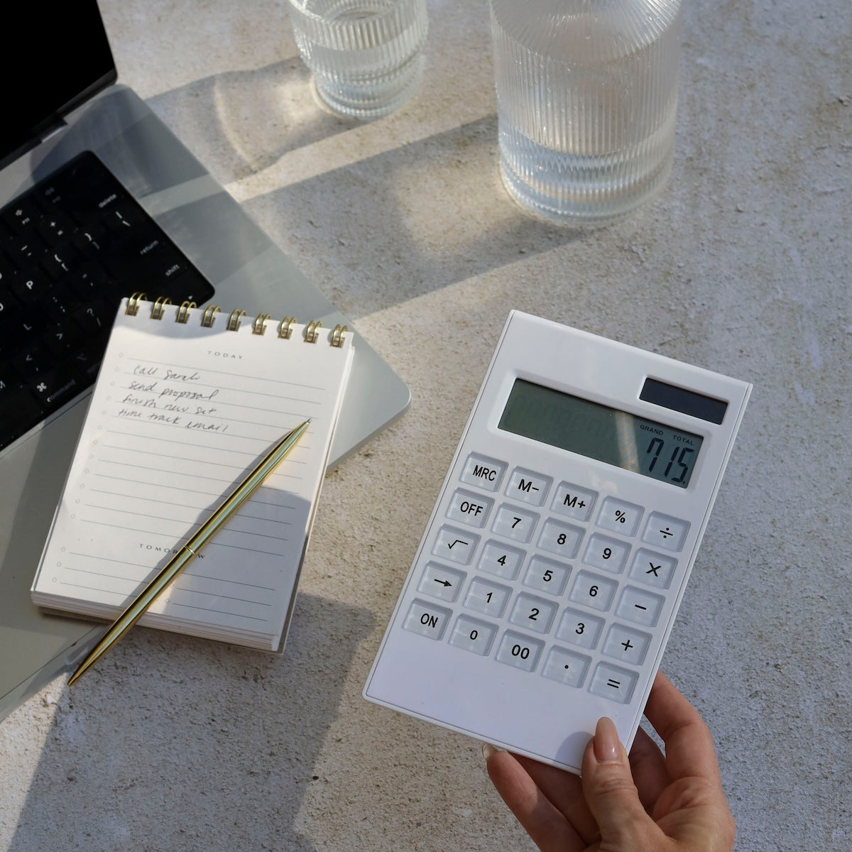 The Difference Between Invoice and Proposal (And if They're Legally Binding)